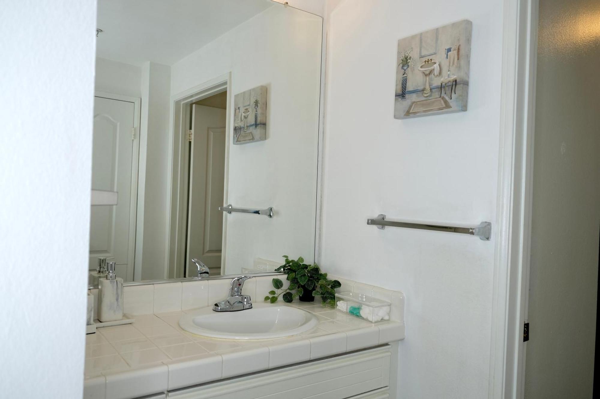 Elegance By The Ocean - Exclusive Suites With Pool & Gym & Hot Tub Apartment Los Angeles